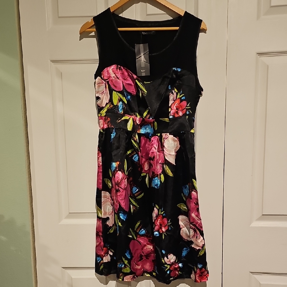 🌺 Romy Collection Black Floral Sleeveless Dress – Size M, NWT 🌺